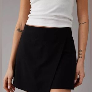 AE It Knit Asymmetrical High-Waisted Mini Skort size xxl black